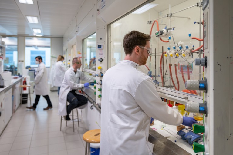 Oxford Researchers Develop Biodegradable Batteries for a Sustainable Future